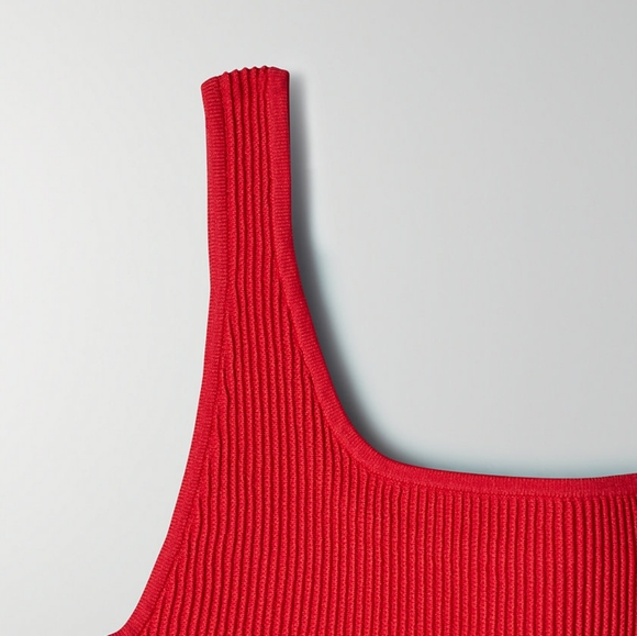 Aritzia Babaton Sculpt Knit Top - Picture 2 of 16